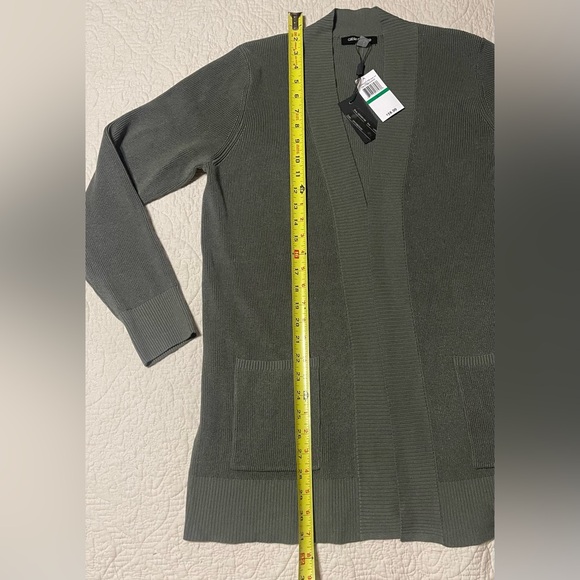 NEW Cable & Gauge Cardigan Sweater - Picture 4 of 13